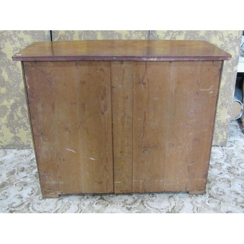 1220 - A 19th century mahogany bow fronted bedroom chest of three long and two short drawers, 91cm high x 1... 