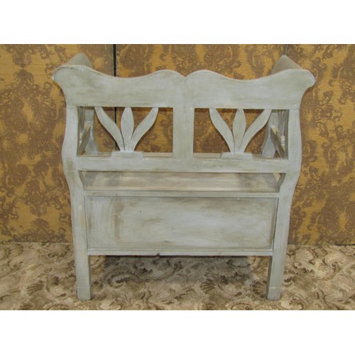 1230 - A painted pine box seat with raised and shaped back, 91cm high x 83cm x 41cm