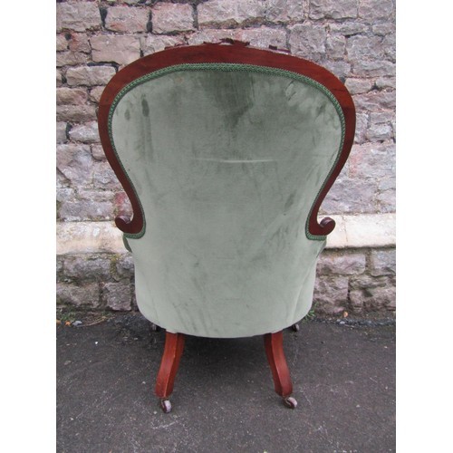 1266 - Two similar Victorian spoon back drawing room chairs with green dralon upholstery, 107 cm high x 70 ... 