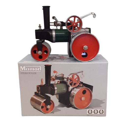 632 - Mamod Steam Roller SR1A with box. No burner, scuttle or steering rod