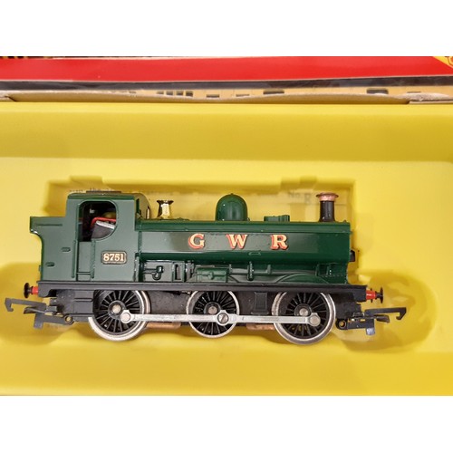 663 - A collection of 00 gauge railway models by Hornby and Tri-ang Hornby including boxed R051 GWR 0-6-0 ... 