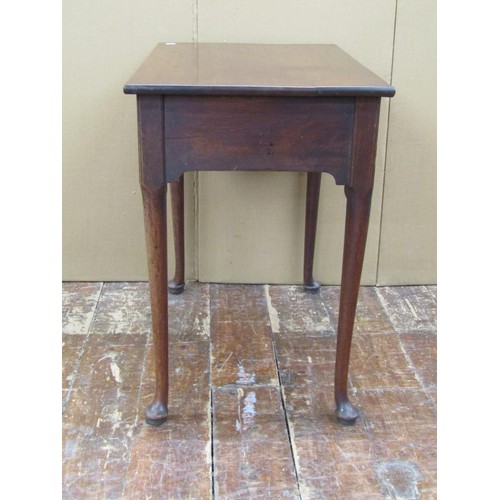 1462 - A Georgian mahogany country made side table on four pad feet, enclosing a frieze drawer, 80cm wide