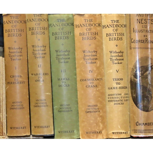 579 - A complete set of H F Witherby's The Handbook of British Birds (1943) (5 volumes) together with Geor... 