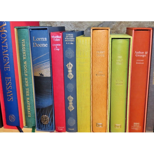 604 - A large Folio Society library to include works of literature & history / reference (28)