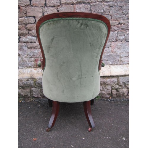 1266 - Two similar Victorian spoon back drawing room chairs with green dralon upholstery, 107 cm high x 70 ... 