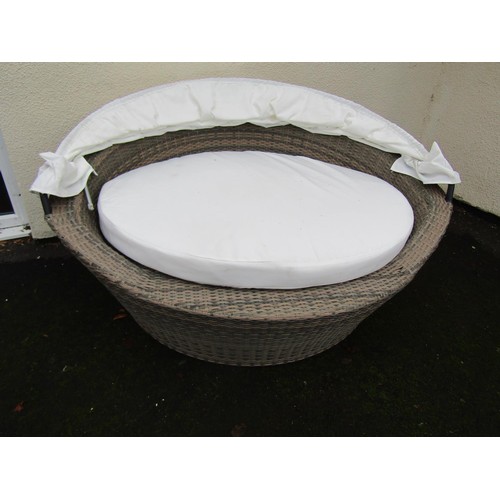 1499 - Rattan garden/conservatory chair with canopy top, loose cushions, etc, 160cm diameter