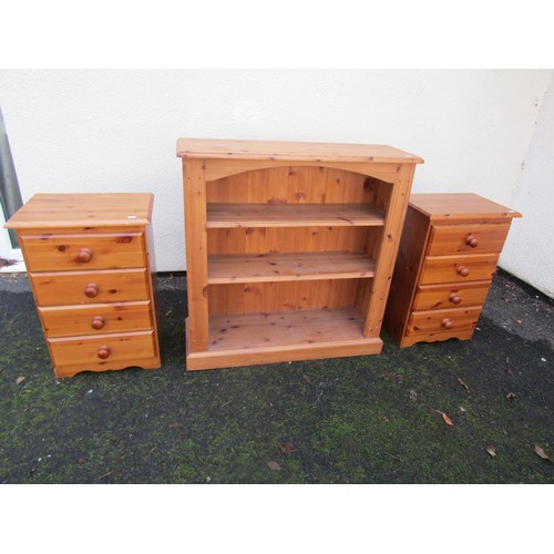 1524 - Pine open bookcase and two bedside chests