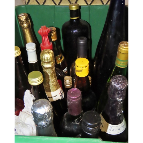 1096 - Two boxes of mixed alcohol including rum, wine, spirits, etc