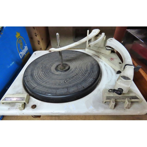 1111 - A Garrard model 210 turntable