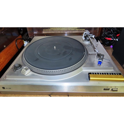 1117 - A Dual CS508 turntable