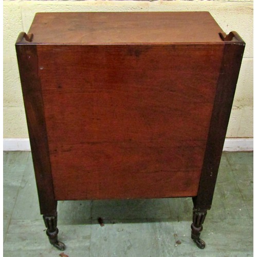 1552 - A good quality 19th century night commode on reeded and turned supports with brass caps and castors ... 