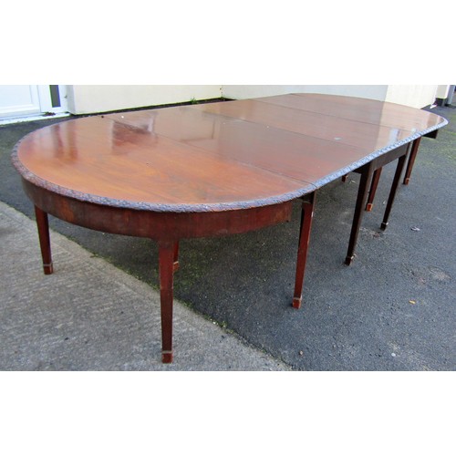 1574 - A late 19th/early 20th  century mahogany D end three sectional dining table in the Georgian style wi... 