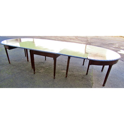 1574 - A late 19th/early 20th  century mahogany D end three sectional dining table in the Georgian style wi... 