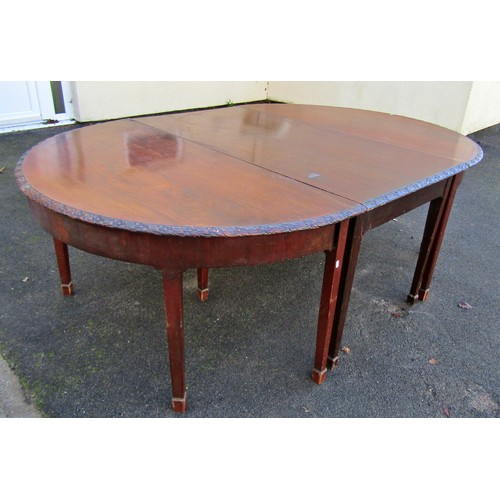 1574 - A late 19th/early 20th  century mahogany D end three sectional dining table in the Georgian style wi... 