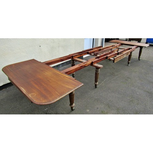 1576 - A good example of a 19th century mahogany pull out extending dining table, the rectangular top with ... 