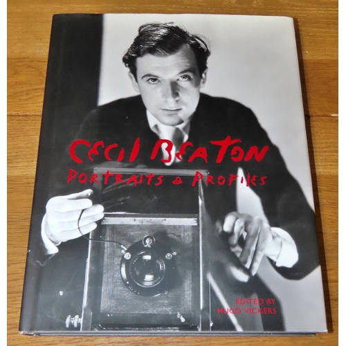 752 - A collection of photographic books, including Cecil Beaton, Lee Miller and others (13)