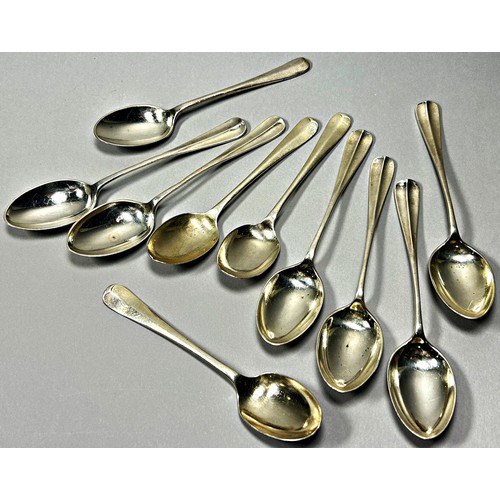 309 - A selection of silver tea and coffee spoons, four mustard, and a cased set of six teaspoons, (27) 12... 