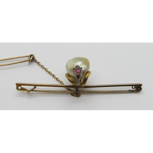 304 - Unusual antique yellow metal bar brooch in the form of a snake set with pear-cut garnet to head coil... 