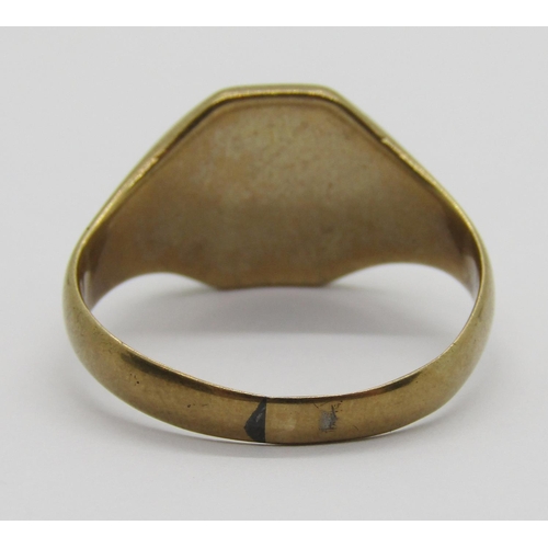 329 - 9ct signet ring, maker 'W.G&S', size T/U, 6.1g (solder repair)