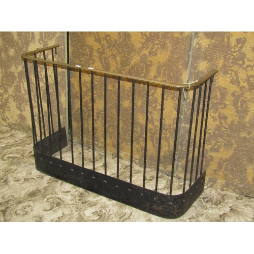 1051 - A 19th century iron work fire fender/guard with simple open vertical bars supporting a brass rail, 6... 