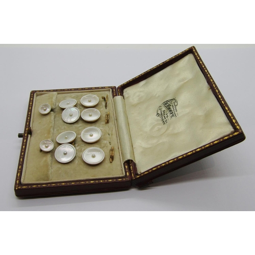 360 - Early 20th century 18ct mother-of-pearl and white enamel dress jewellery set, comprising pair of cuf... 