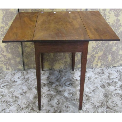 1333 - A simple Georgian mahogany Pembroke table with rectangular drop leaves raised on square tapered supp... 