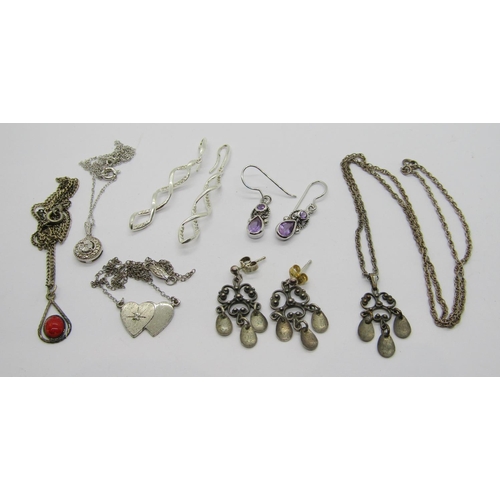 370 - Collection of silver jewellery and bijouterie to include an early 20th century pocket watch, an Edwa... 