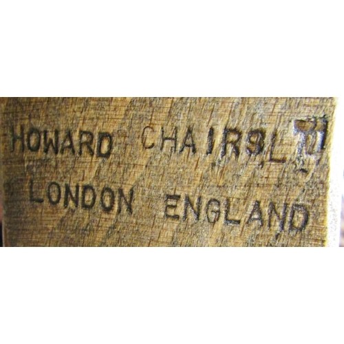 1535 - A good quality contemporary drawing room chair bearing a Howard Chairs Ltd label, (Lyme Street addre... 