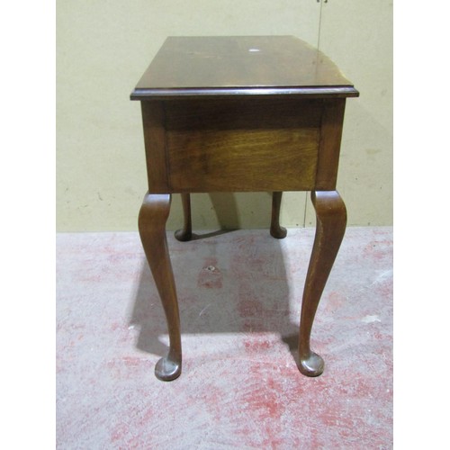 1542 - A mahogany side table on cabriole legs, the drawers fitted to accept cutlery, 78cm wide