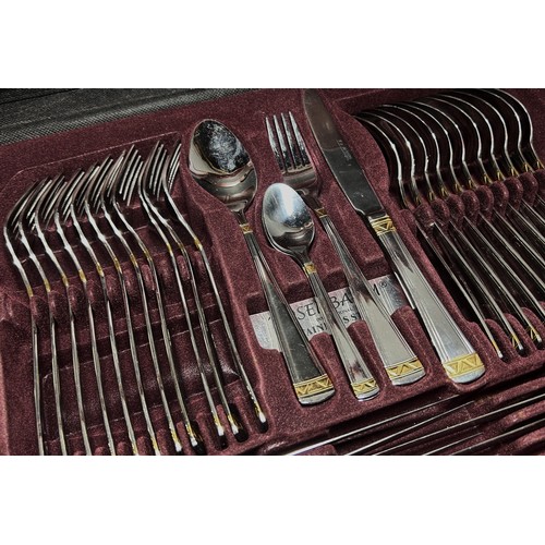 299A - A case of Solingen stainless steel cutlery, for twelve settings, (two knives missing)