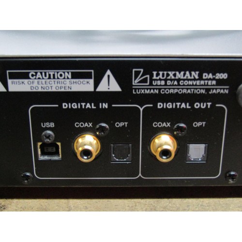 1098 - A Luxman DA-200 USB D/A converter