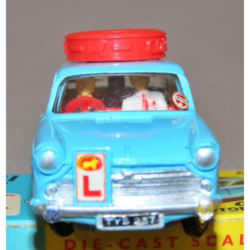 733 - Corgi Toys 236 Austin A60 De Luxe saloon - motor school car, with instructor and pupil with highway ... 