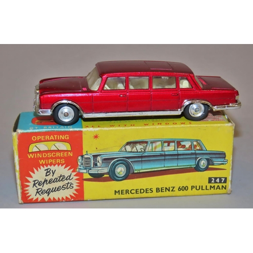 737 - Corgi Toys 247 red Mercedes Benz 600 Pullman with windscreen wipers with on/off switch, 8/6dm with o... 