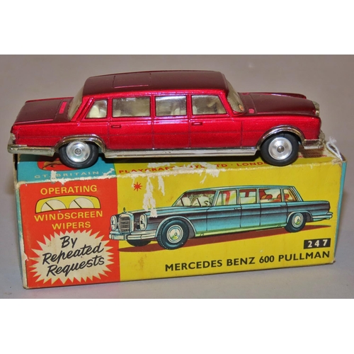 737 - Corgi Toys 247 red Mercedes Benz 600 Pullman with windscreen wipers with on/off switch, 8/6dm with o... 