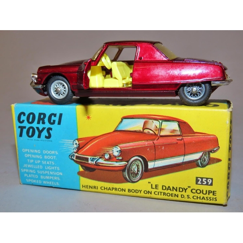 739 - Corgi Toys 259 - Citroen D.S. Chassis with Henri Chapron body - 