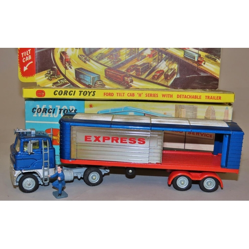 740 - Corgi Major 1137 Ford Tilt Cab H series with detachable trailer with original box and packaging