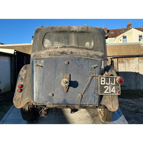 1488 - A Riley Saloon For Restoration. Registration number BJJ214. First registered 1934, in dark blue live... 