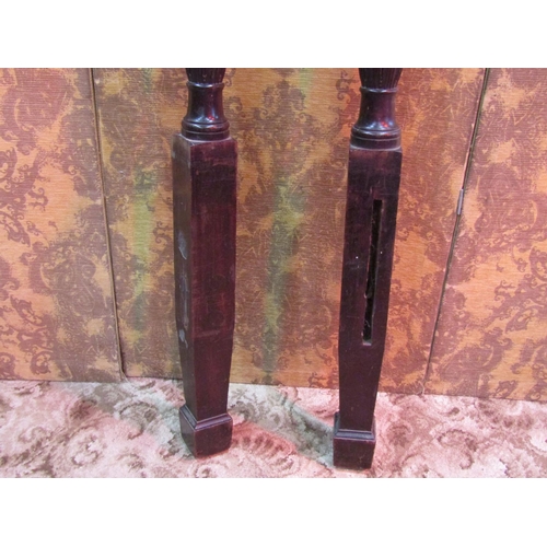 1131 - A pair of 19th century Hepplewhite style bed posts with reeded and leaf detail