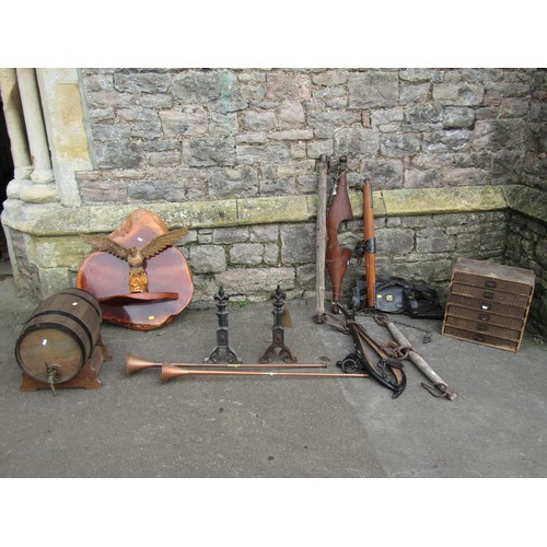 1087 - A collection of vintage items to include a pair of hames, yoke, heavy horse harness, two copper coac... 