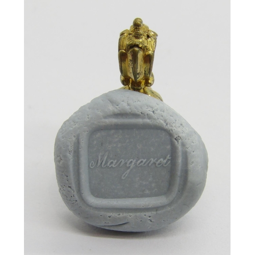 340 - Mixed group of antique jewellery and bijouterie to include a gilt metal seal fob engraved 'Margaret'... 