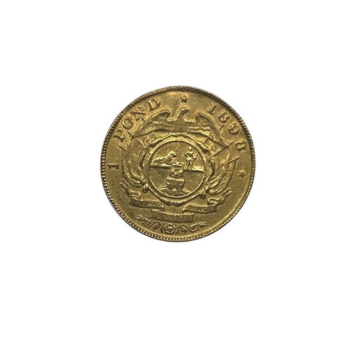 109 - South Africa, an 1898 gold one Pond coin, 8g.