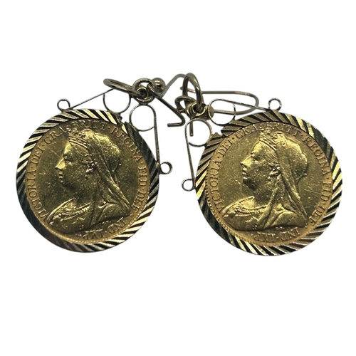 112 - Vitoria, 1837-1901. Two Gold half sovereigns 1900 and 1901, mounted as a pair of earrings in machine... 