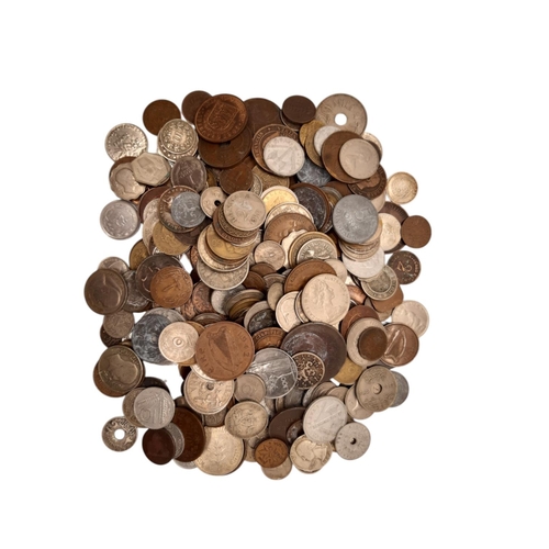 268 - A large mixed collection 20th century and earlier worldwide circulated coinage to include Chinese, I... 