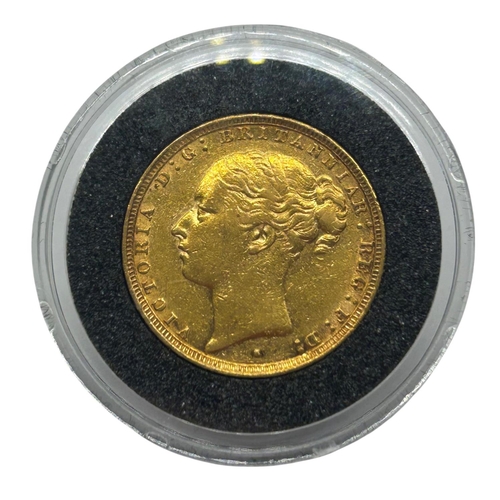 71 - Victoria, 1837-1901. 1882 Full gold Sovereign, young head. (1 coin)