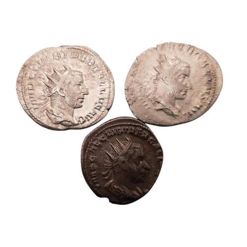 37 - Roman Empire. Trebonius Gallus, 251-253 AD. AR Antoninianus. (3 coins)