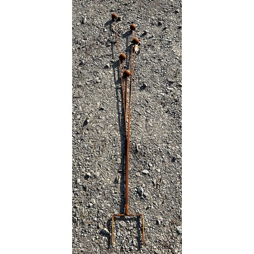 Lot 28        