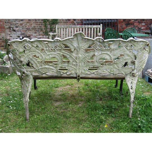 1029 - A weathered Coalbrookdale style cast alloy fern and blackberry pattern garden  bench (for re-commiss... 