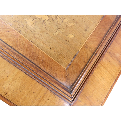 32 - A good large 19th century walnut cased table Polyphon, the hinged cover with stepped inlaid and cros... 