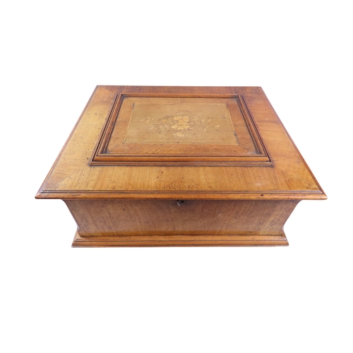 32 - A good large 19th century walnut cased table Polyphon, the hinged cover with stepped inlaid and cros... 