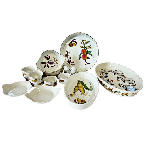 2 - Royal Albert Old Country Rose pattern teaware, trinket box, picture frame, etc, together with a smal... 
